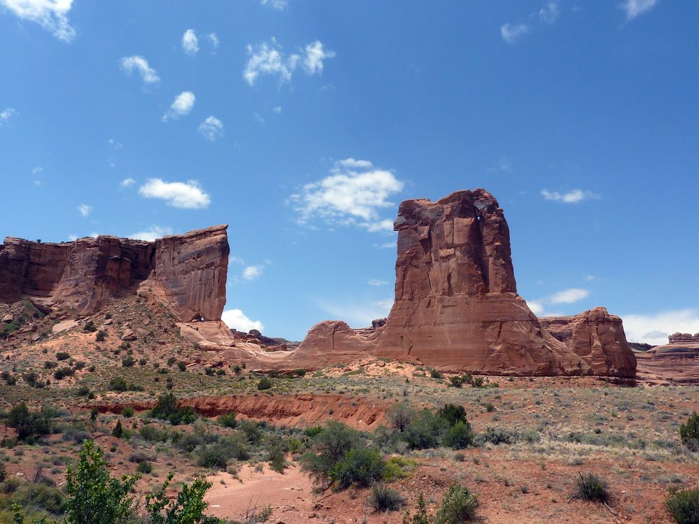 Arches NP Park Avenue (3).JPG
